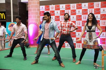 Kerintha Movie Team at Manjeera Mall Kukatpally